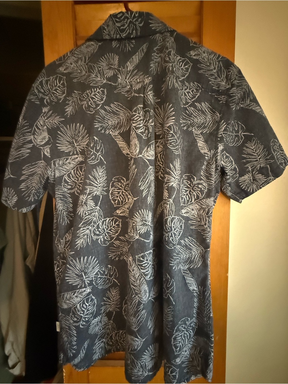 O'Neill Navy Short-Sleeve Button-Down with White Tropical Print